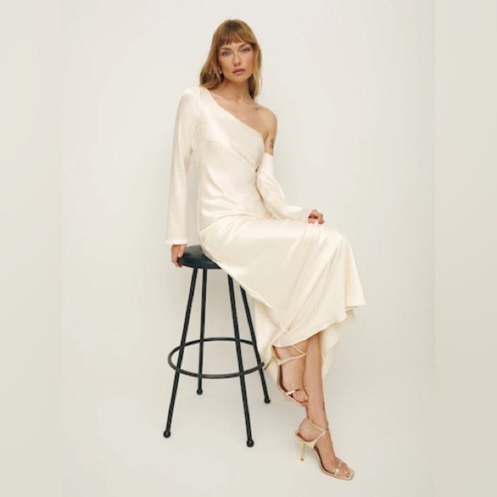 Reformation agustina dress